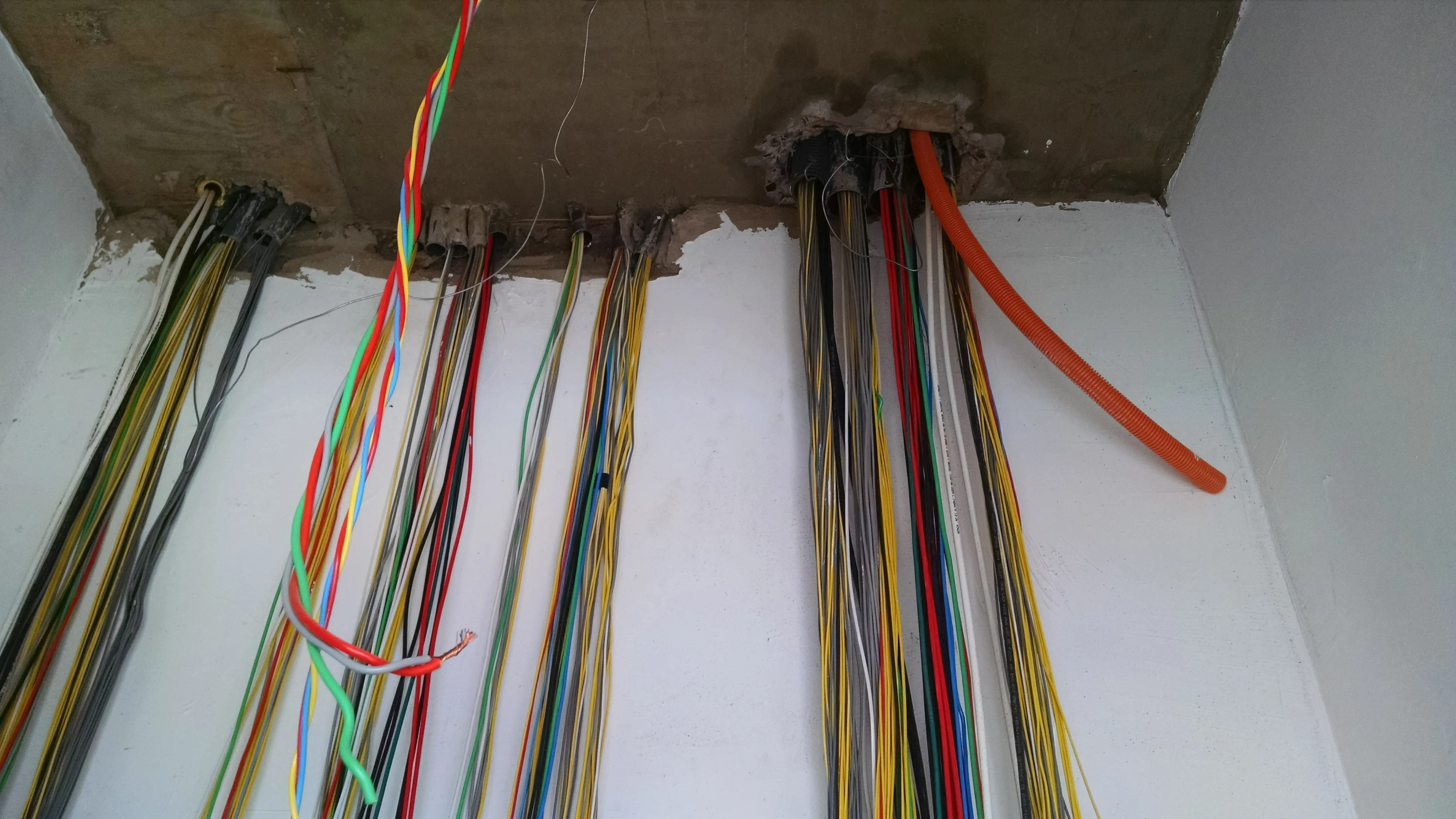 Detalhe Superior Obra Para Armario Tecnico
